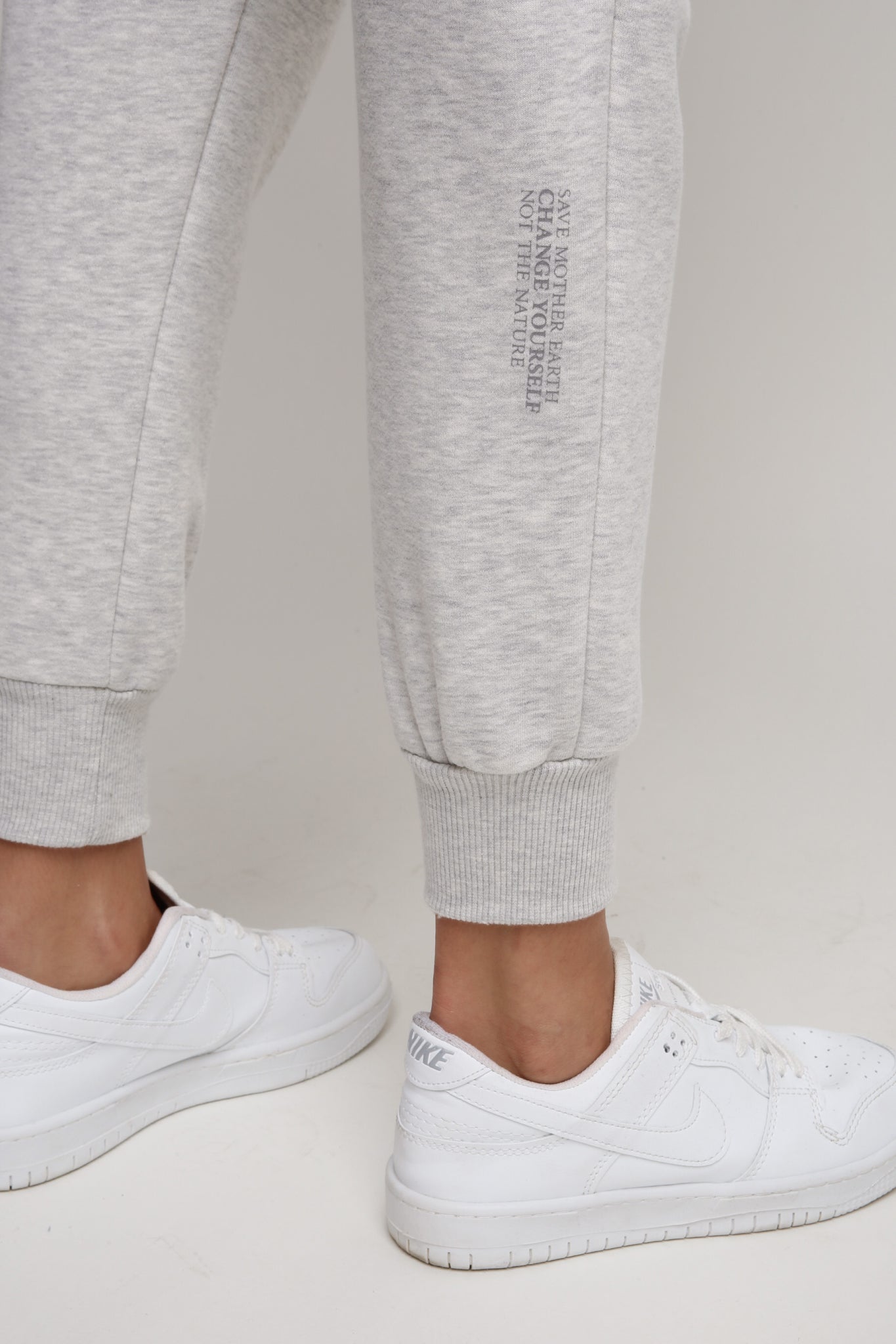 LIGHT GREY MELANGE JOGGER TROUSERS - BEGERA