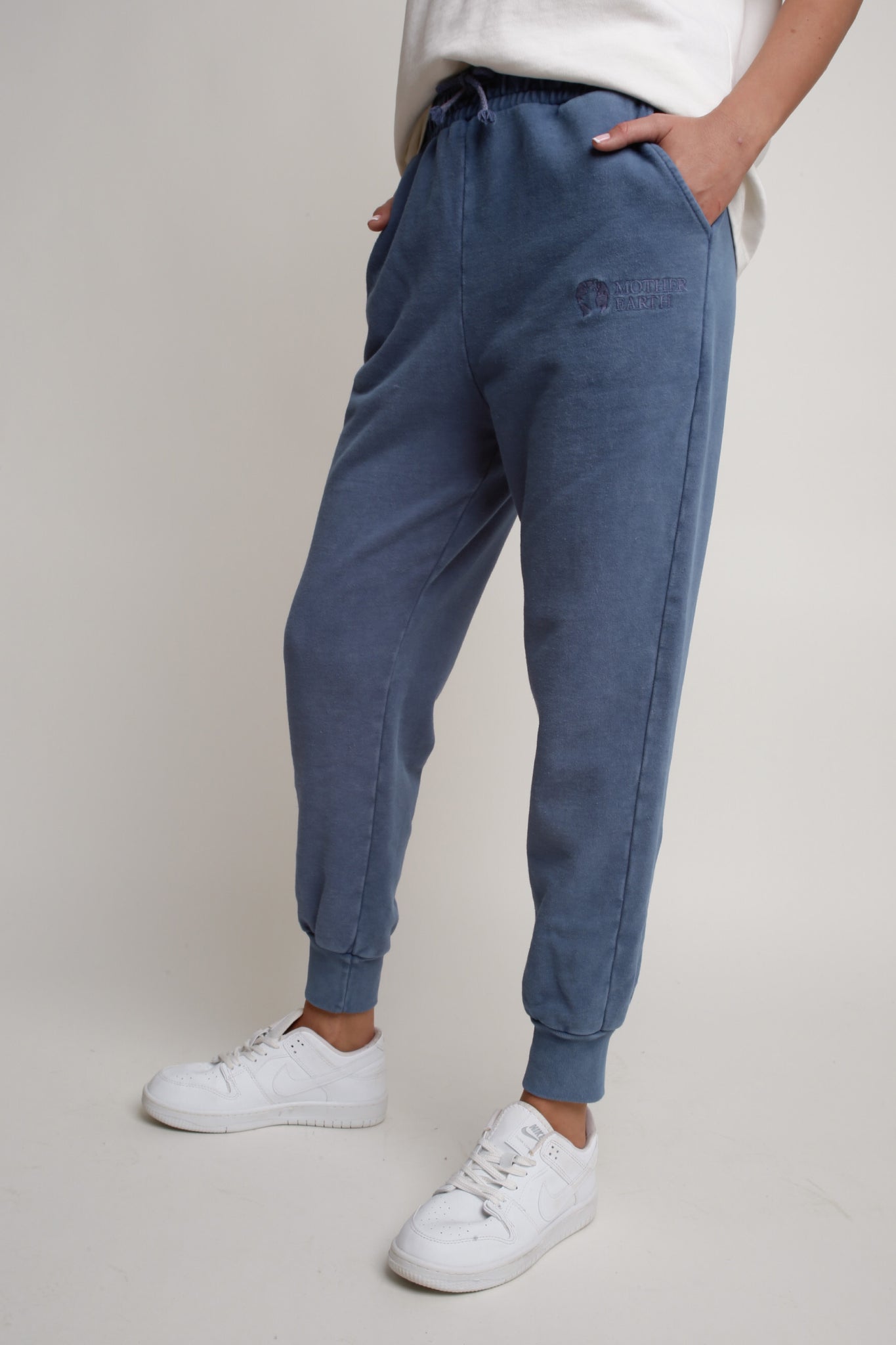 JOGGER TROUSERS WITH WASHED EFFECT, BLUE - BEGERA