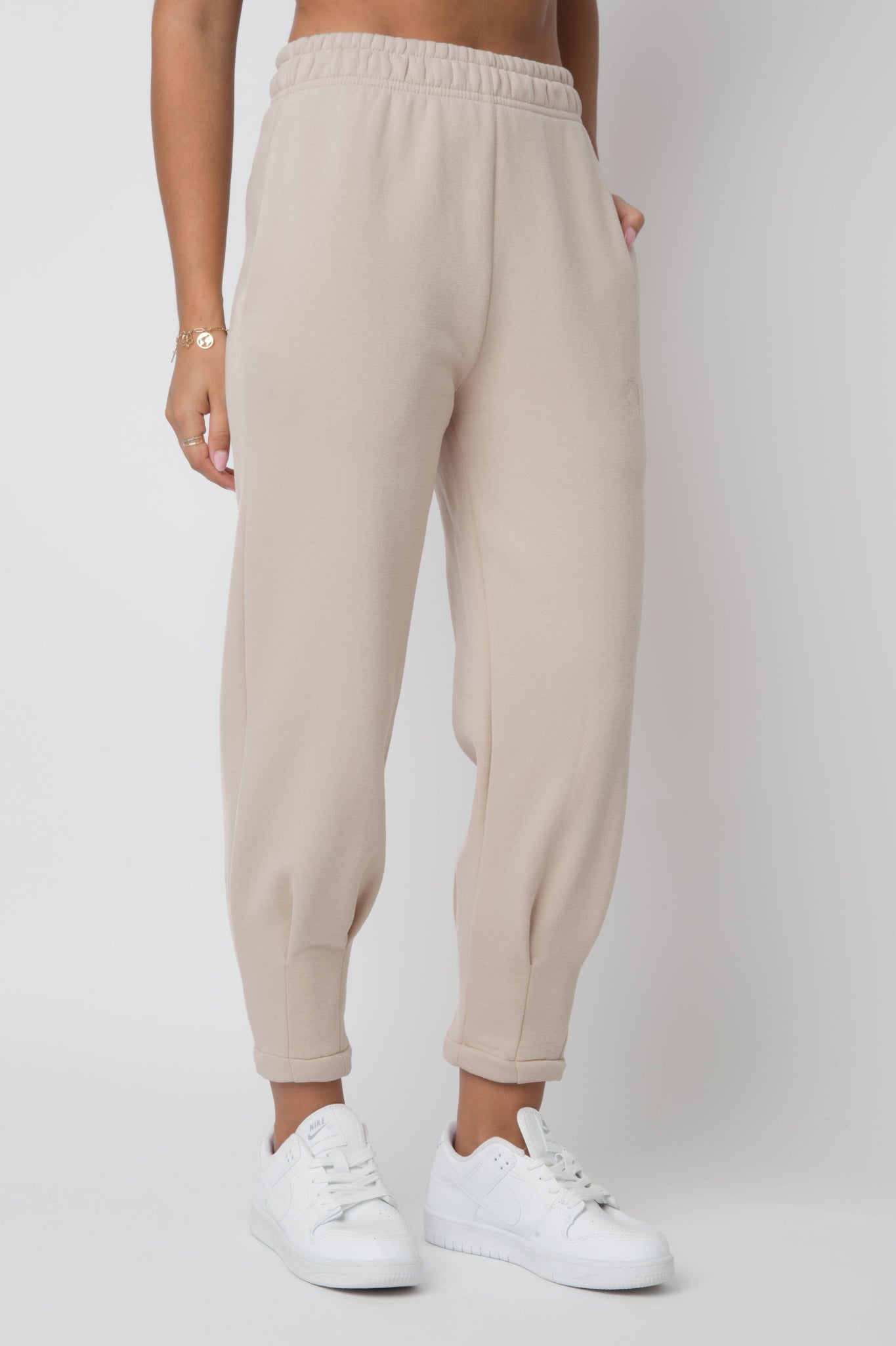 WOMEN'S SWEATPANTS WITH STITCHING ON THE LEGS, BEIGE - ANACAPA