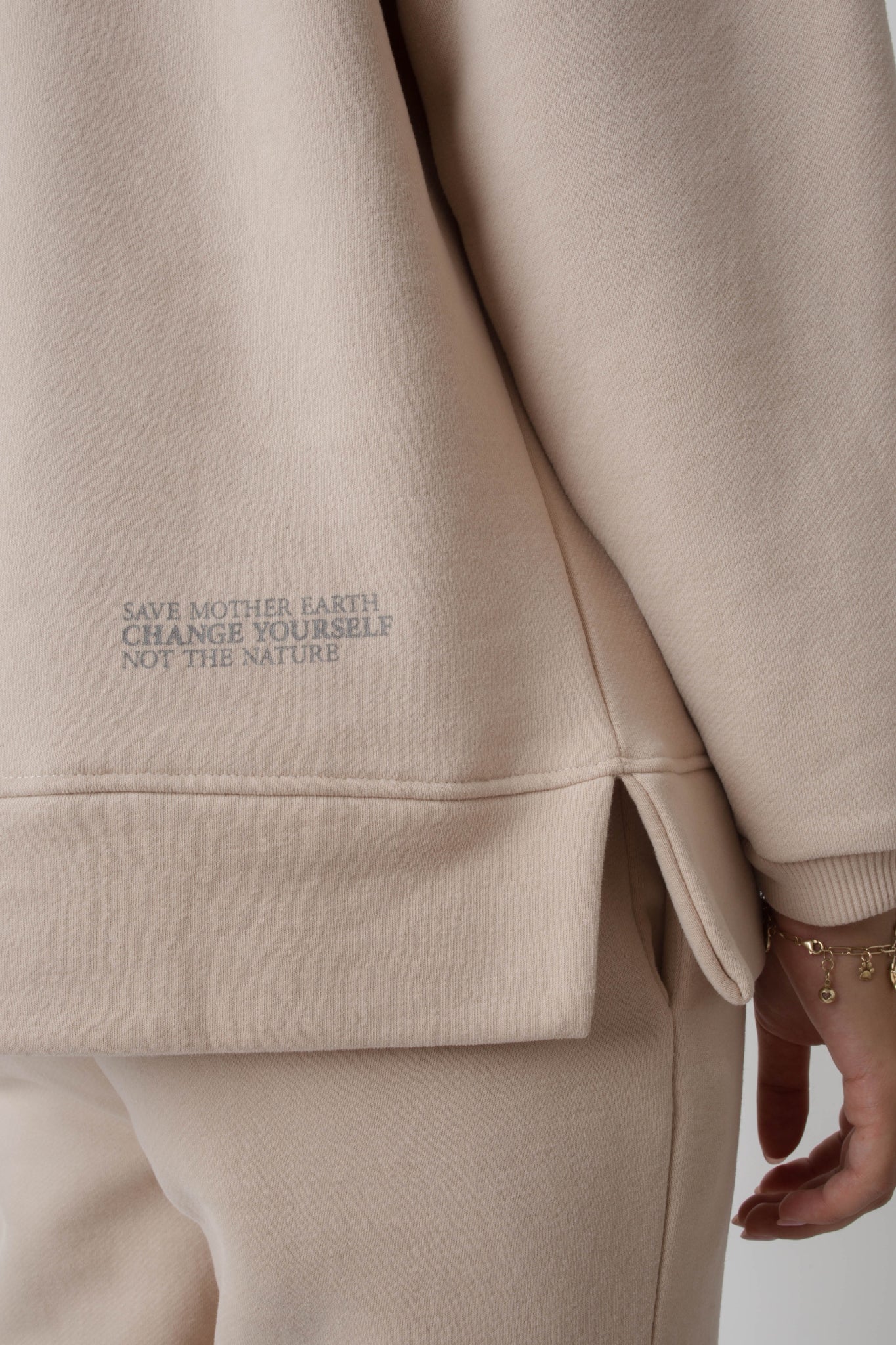 OVERSIZE SWEATSHIRT WITH WIDE NECKLINE BEIGE - MULL