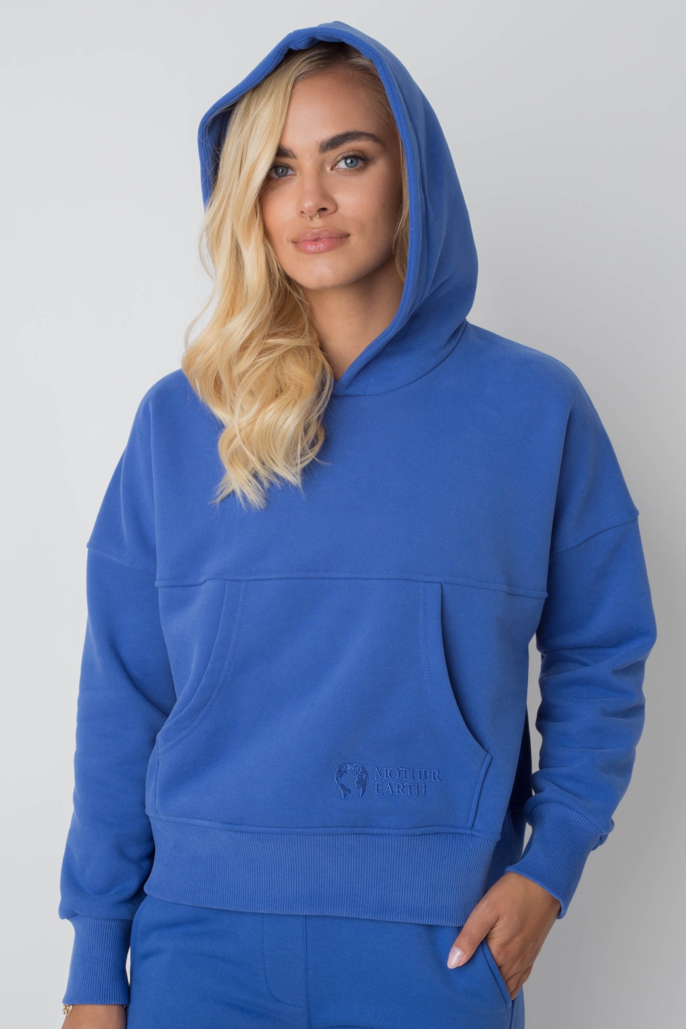 SHORT HOODED SWEATSHIRT CORNFLOWER - MURIA