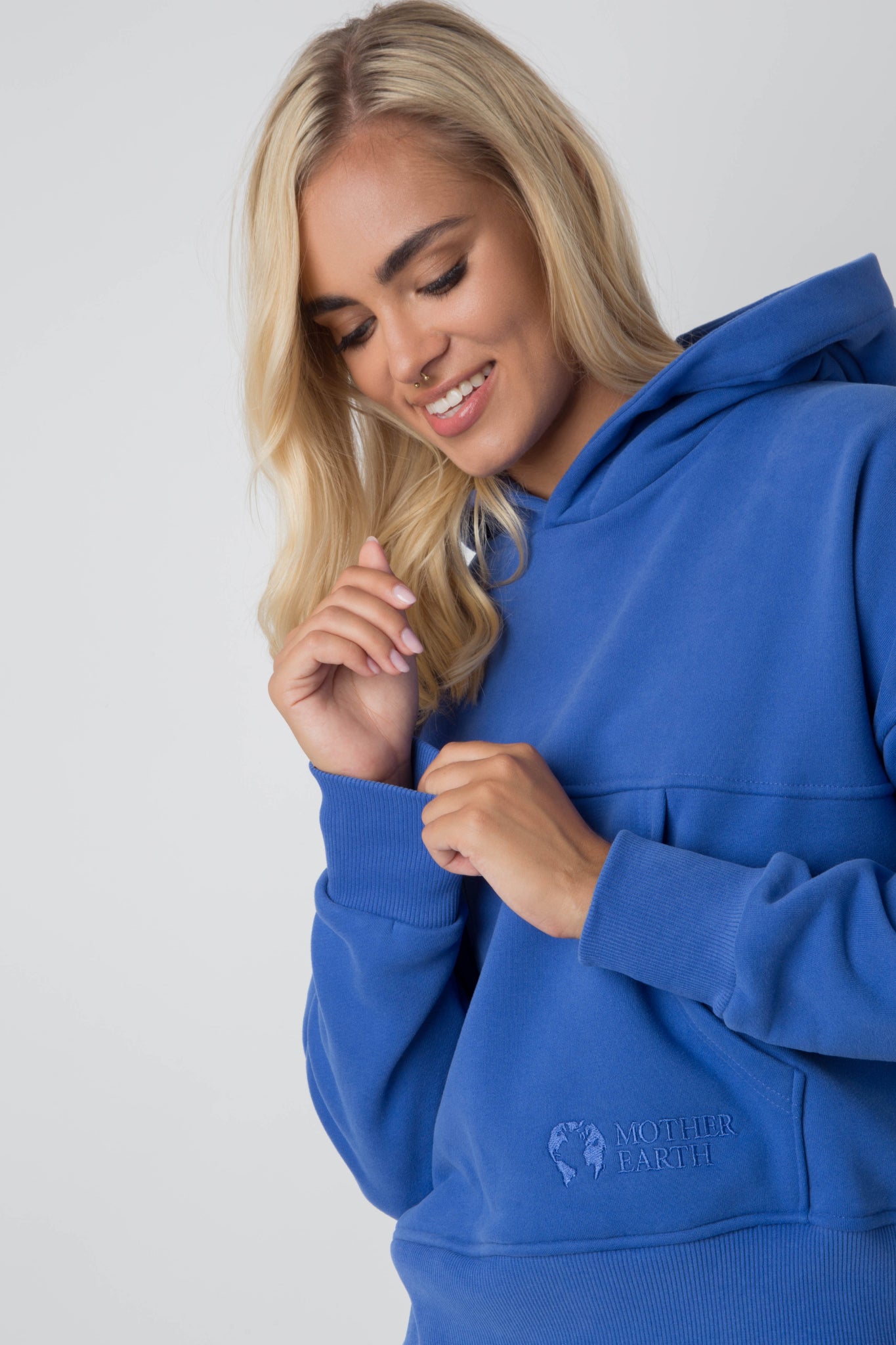 SHORT HOODED SWEATSHIRT CORNFLOWER - MURIA