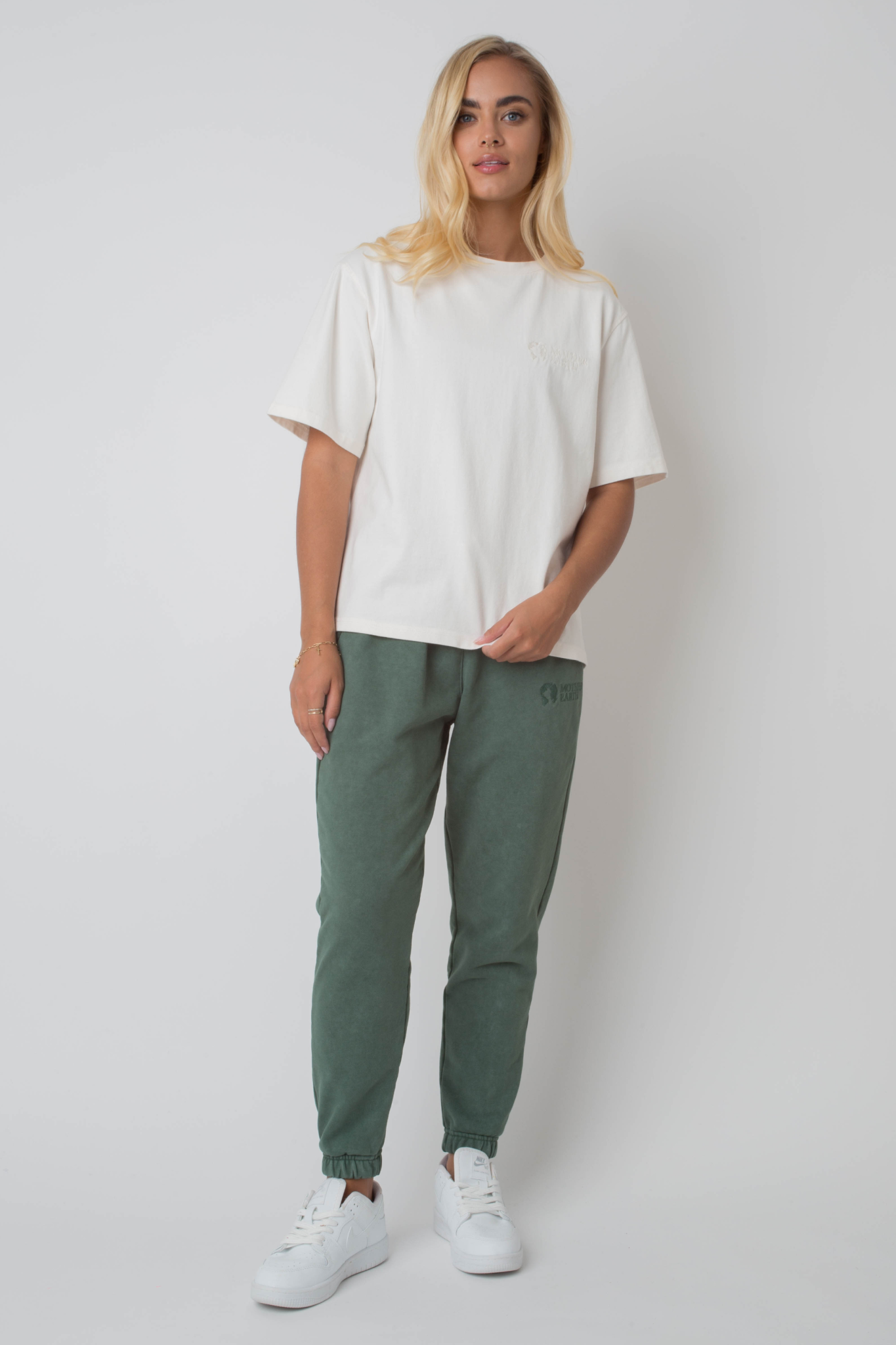 WASHED EFFECT GREEN SWEATPANTS - CEZAR