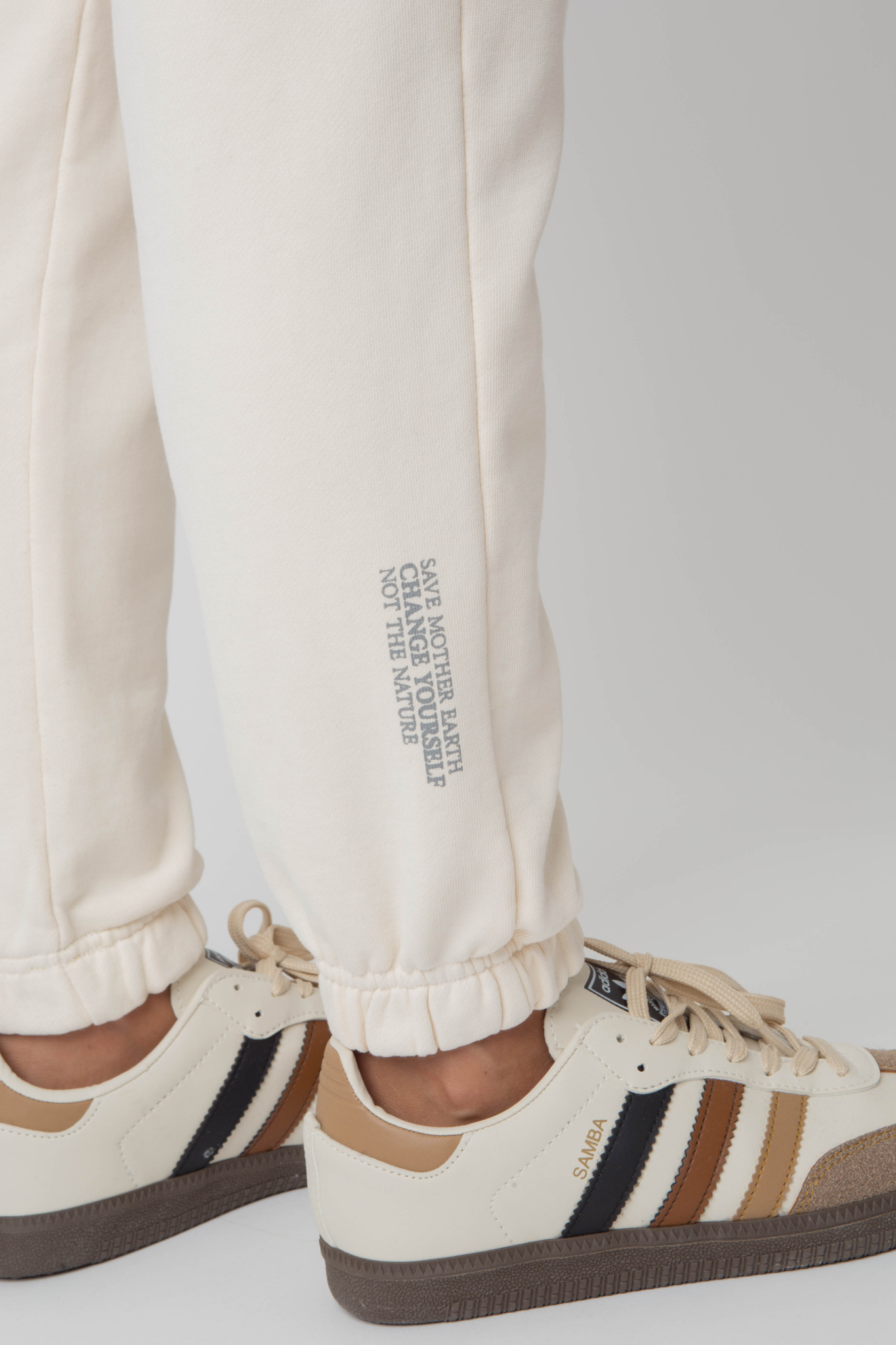 SWEATPANTS WITH WASHED ECRU EFFECT - CEZAR