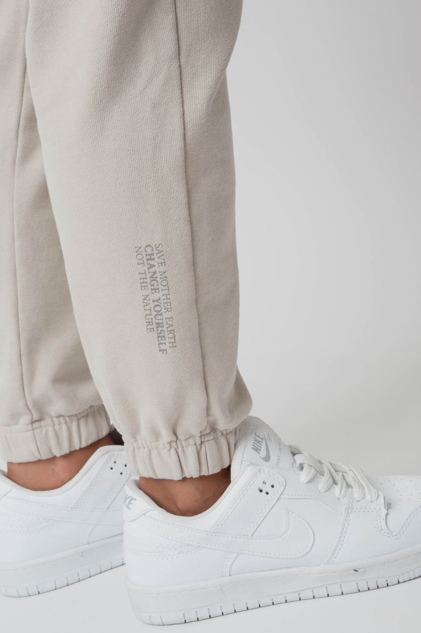 BEIGE WASHED EFFECT SWEATPANTS - CEZAR