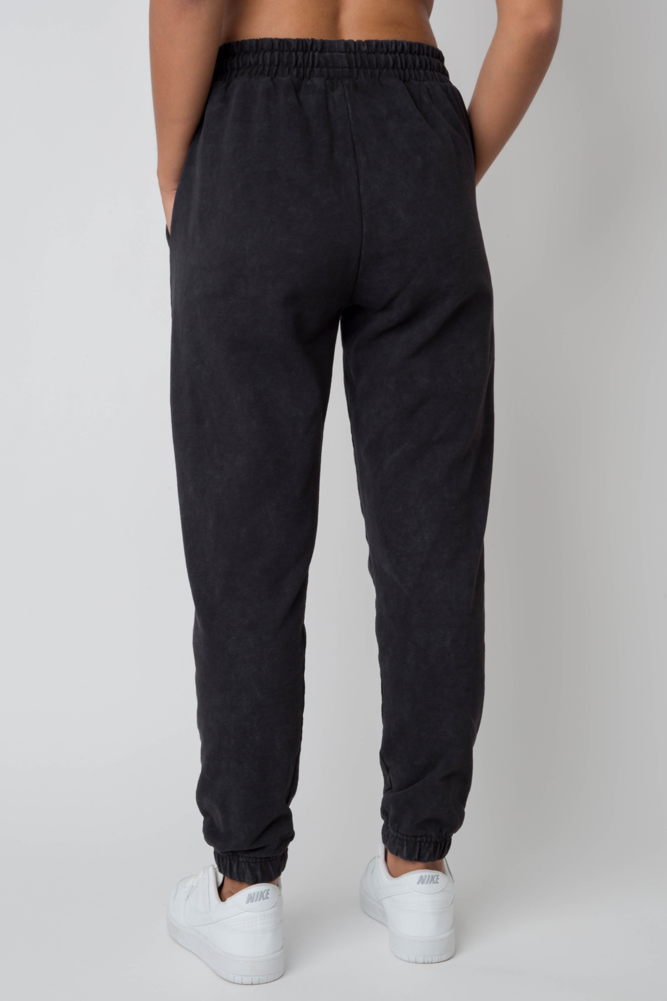 WASHED EFFECT BLACK SWEATPANTS - CEZAR