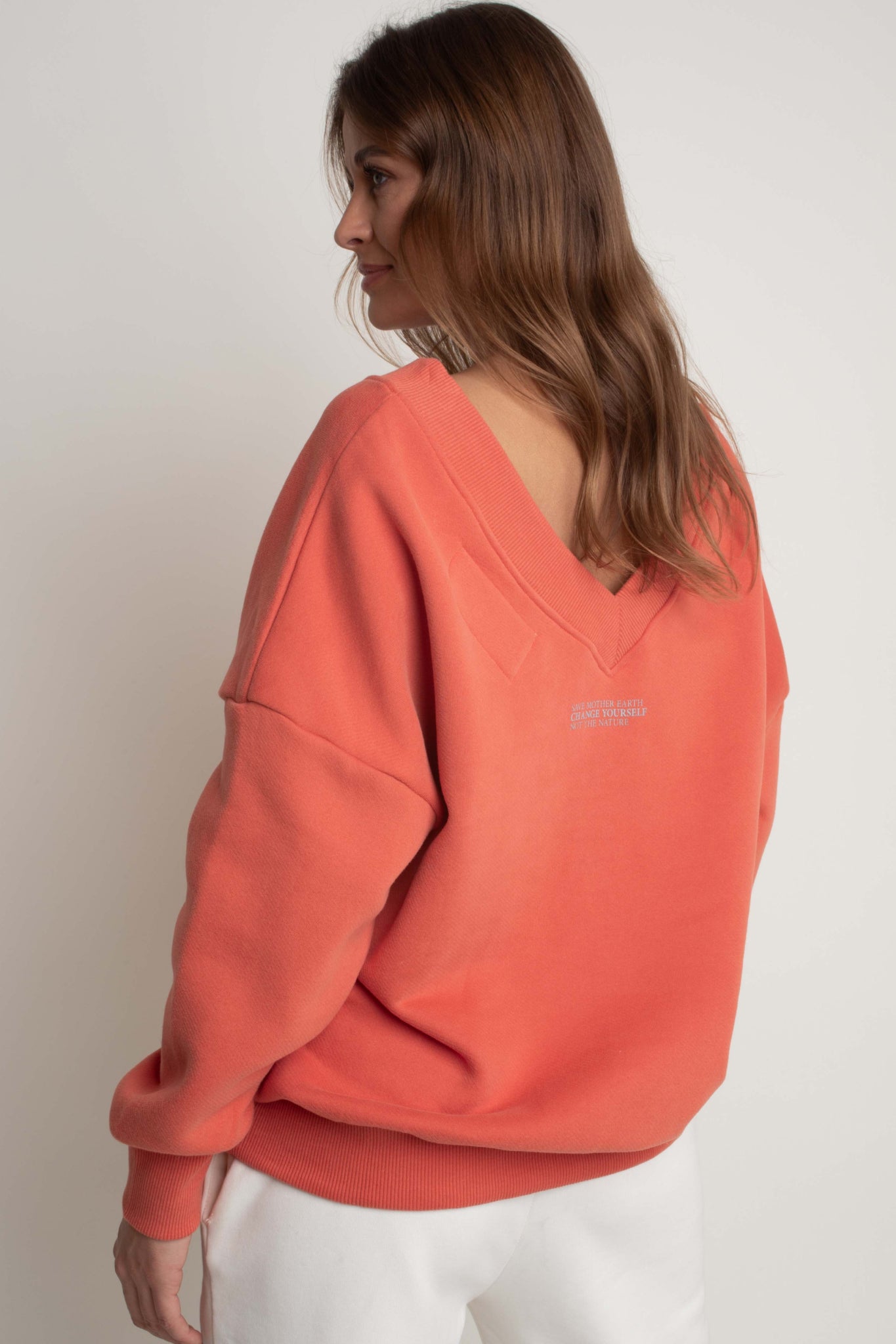 OVERSIZED ORANGE NECKLINE SWEATSHIRT - BISCOE