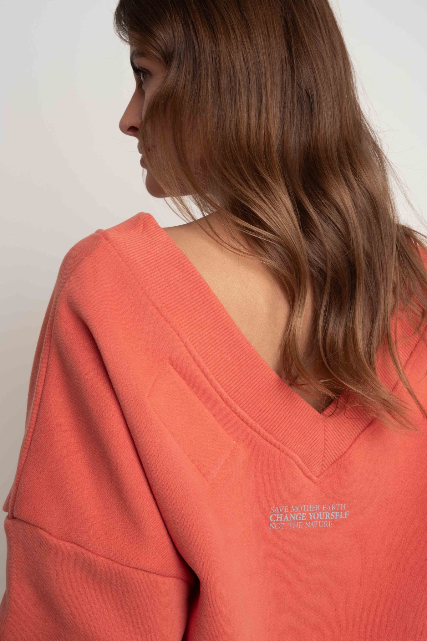 OVERSIZED ORANGE NECKLINE SWEATSHIRT - BISCOE