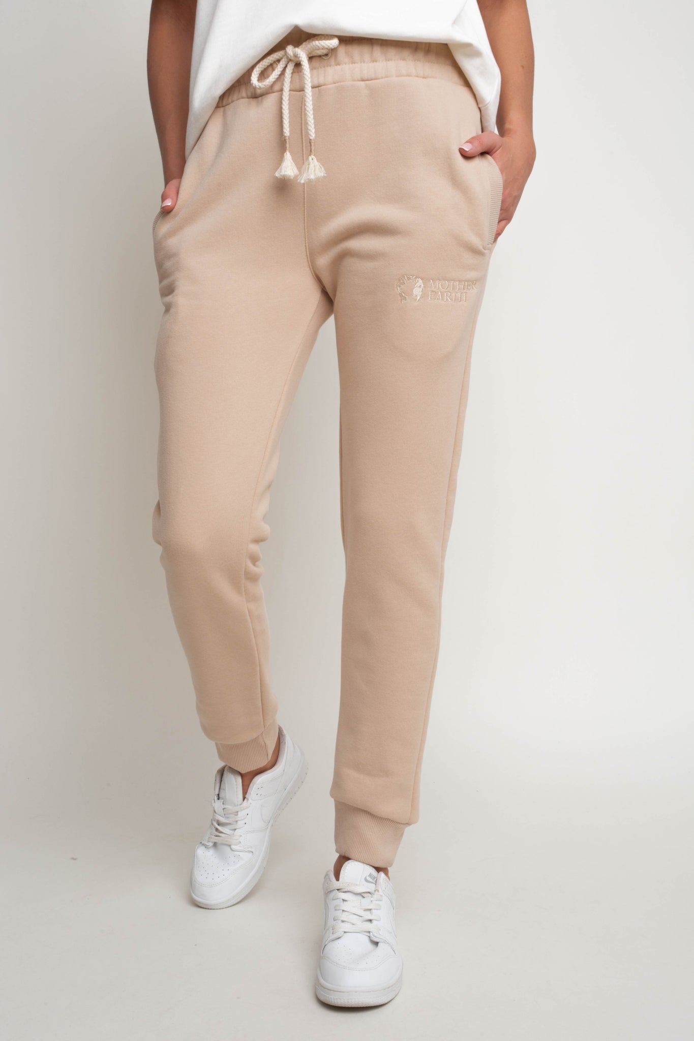 BEIGE SWEATPANTS - BELINDA