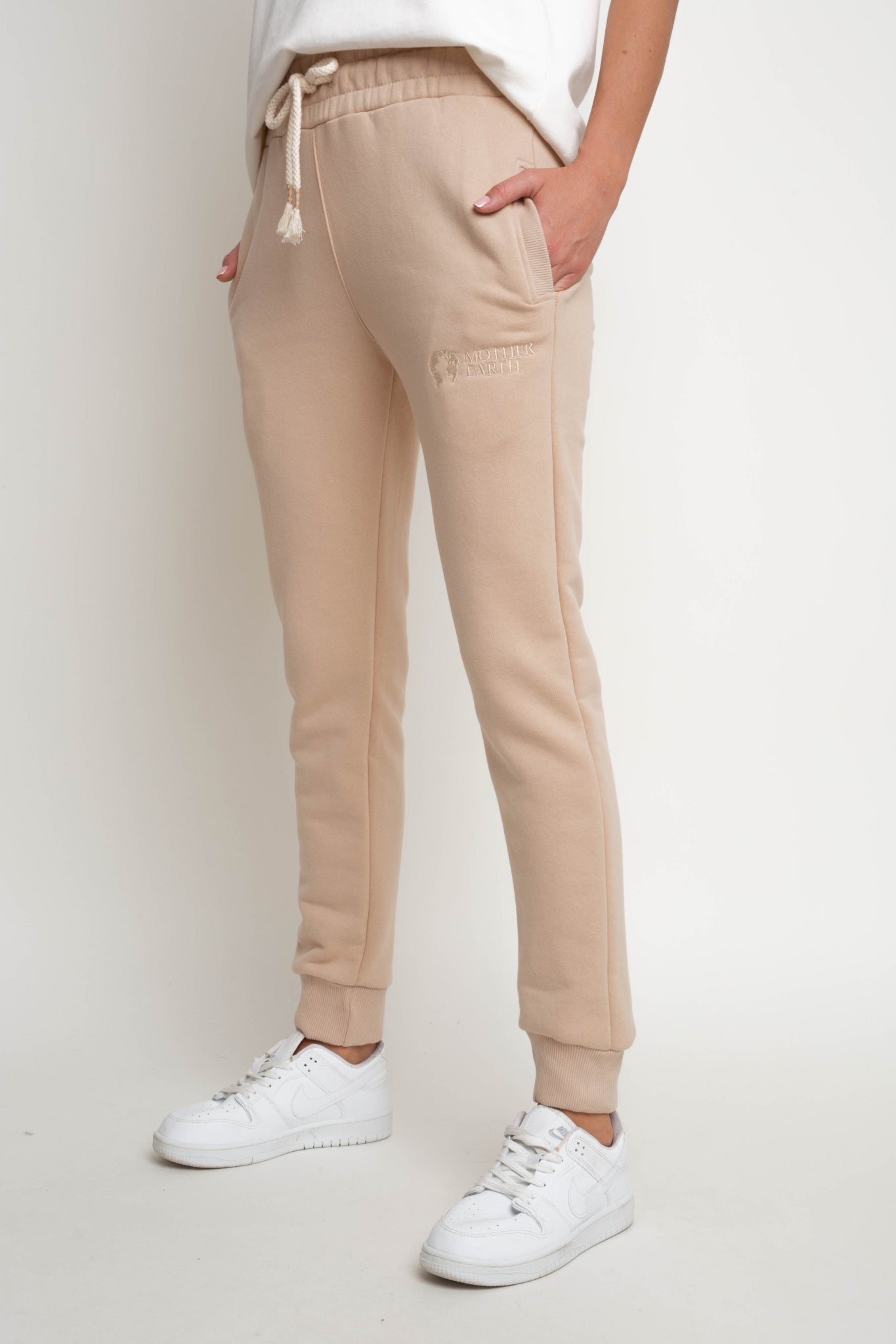 BEIGE SWEATPANTS - BELINDA