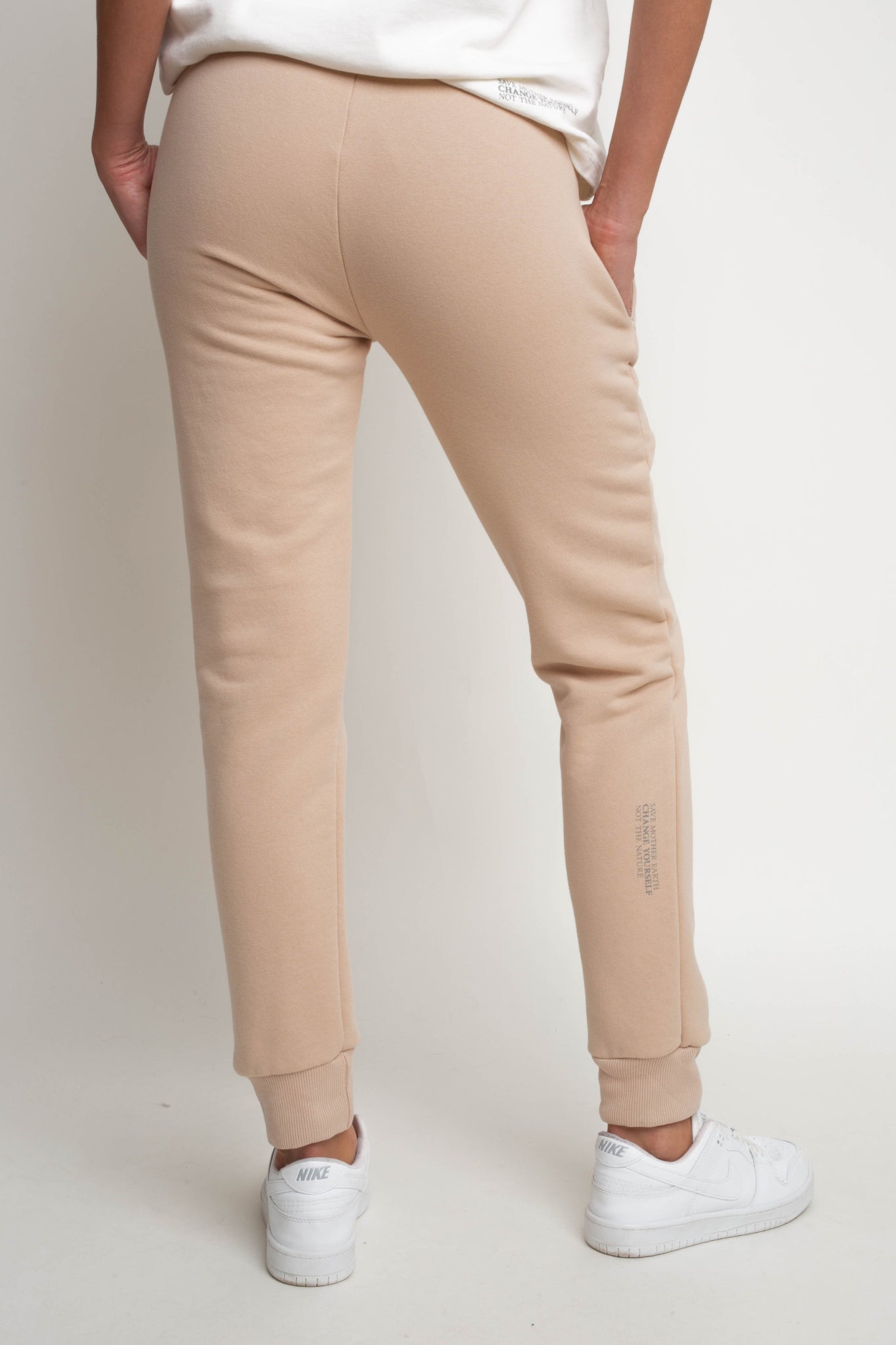 BEIGE SWEATPANTS - BELINDA