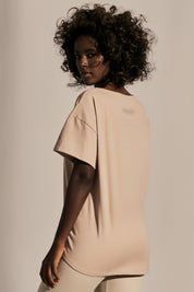 ASYMMETRIC T-SHIRT WITH LONG BACK IN SAND BEIGE - MINORKA