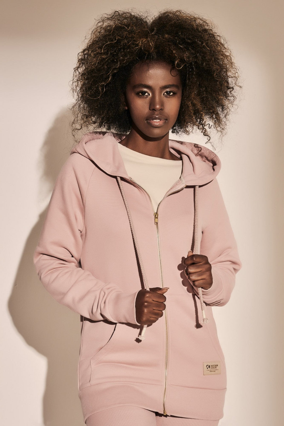 LIGHT PINK ZIPPER HOODED SWEATSHIRT - SOKATRA